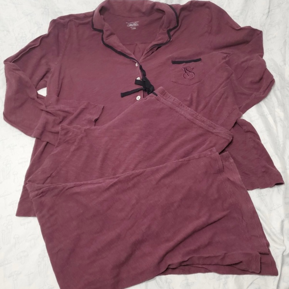 Womens Victorias Secret Pajama Set / Size XL / Maroon